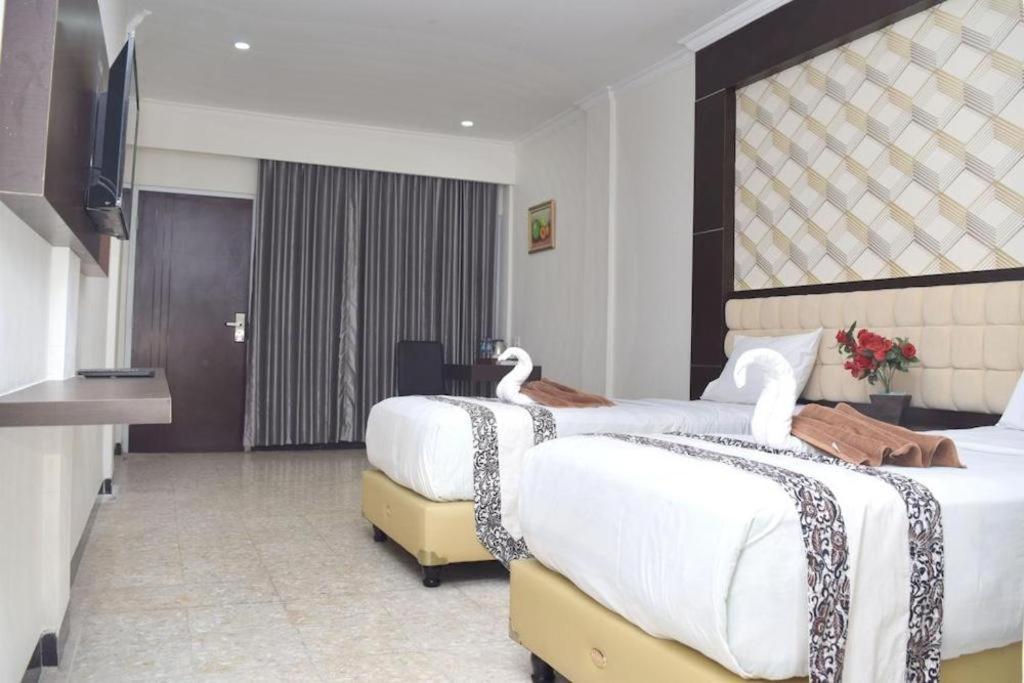 Sindoro Hotel Cilacap By Conary מראה חיצוני תמונה